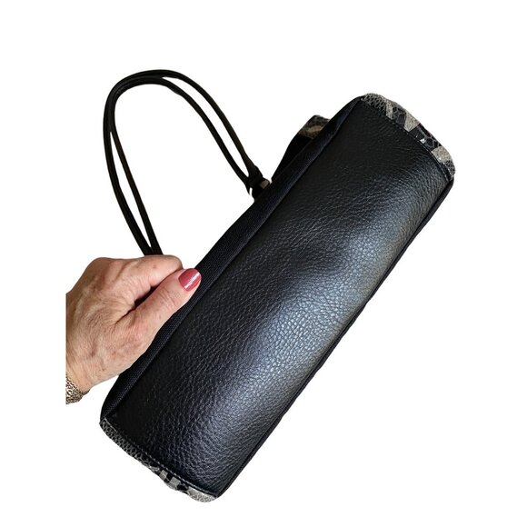 Bueno Cute Embroidered Zebra Purse Black White Tan 3 Section Zip Close Bag - Picture 6 of 11